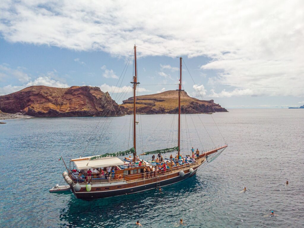 Boat Trip to Beautiful Bays – Madeira adventure tours, Lokoloko