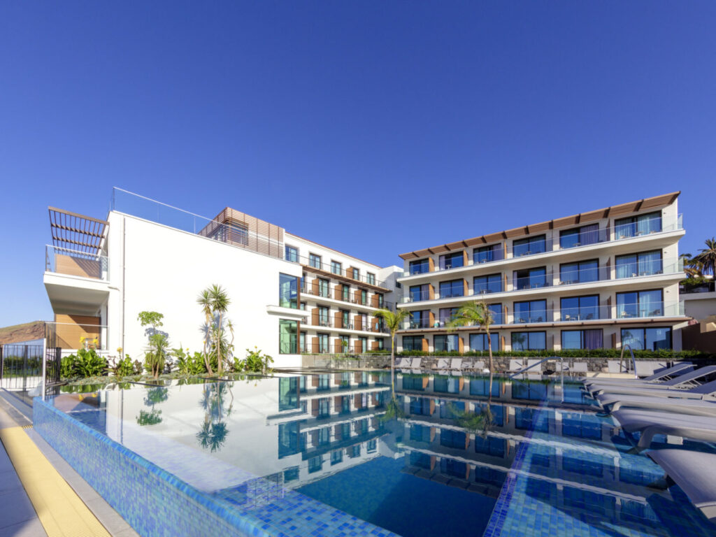 GALOMAR GALOMAR FACADE haefele2018 09 galoresort madeira 0030 – Lokoloko Madeira