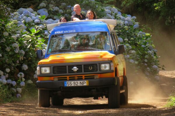 lokoloko-jeep-tours-craters-of-fire-southwest-3